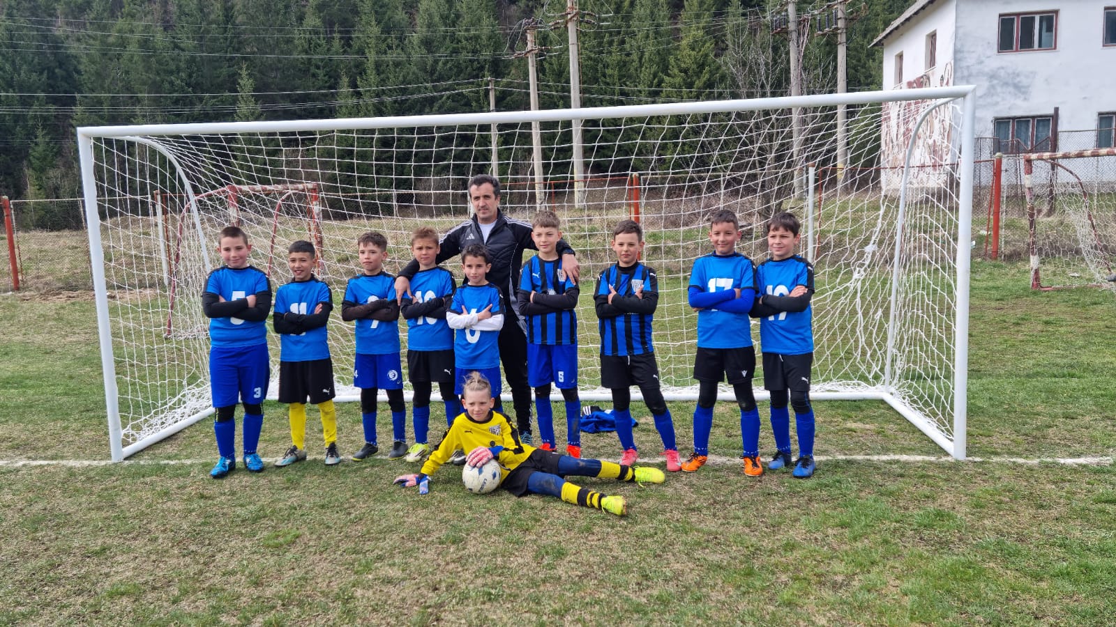 Junior football at CS Minerul Balan - photo 1