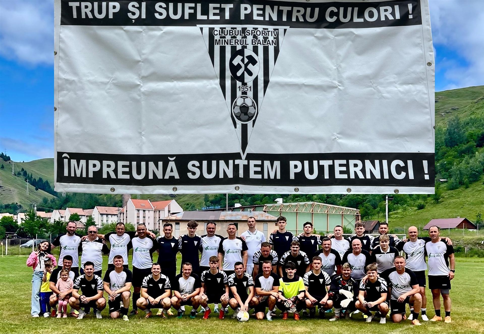 CS Minerul Balan senior football - photo 16